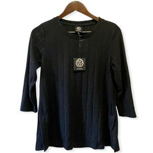 Bobeau Women’s Size S, MD Round Neck 3/4 Sleeve Ribbed Top Side Slit Shirt Black
